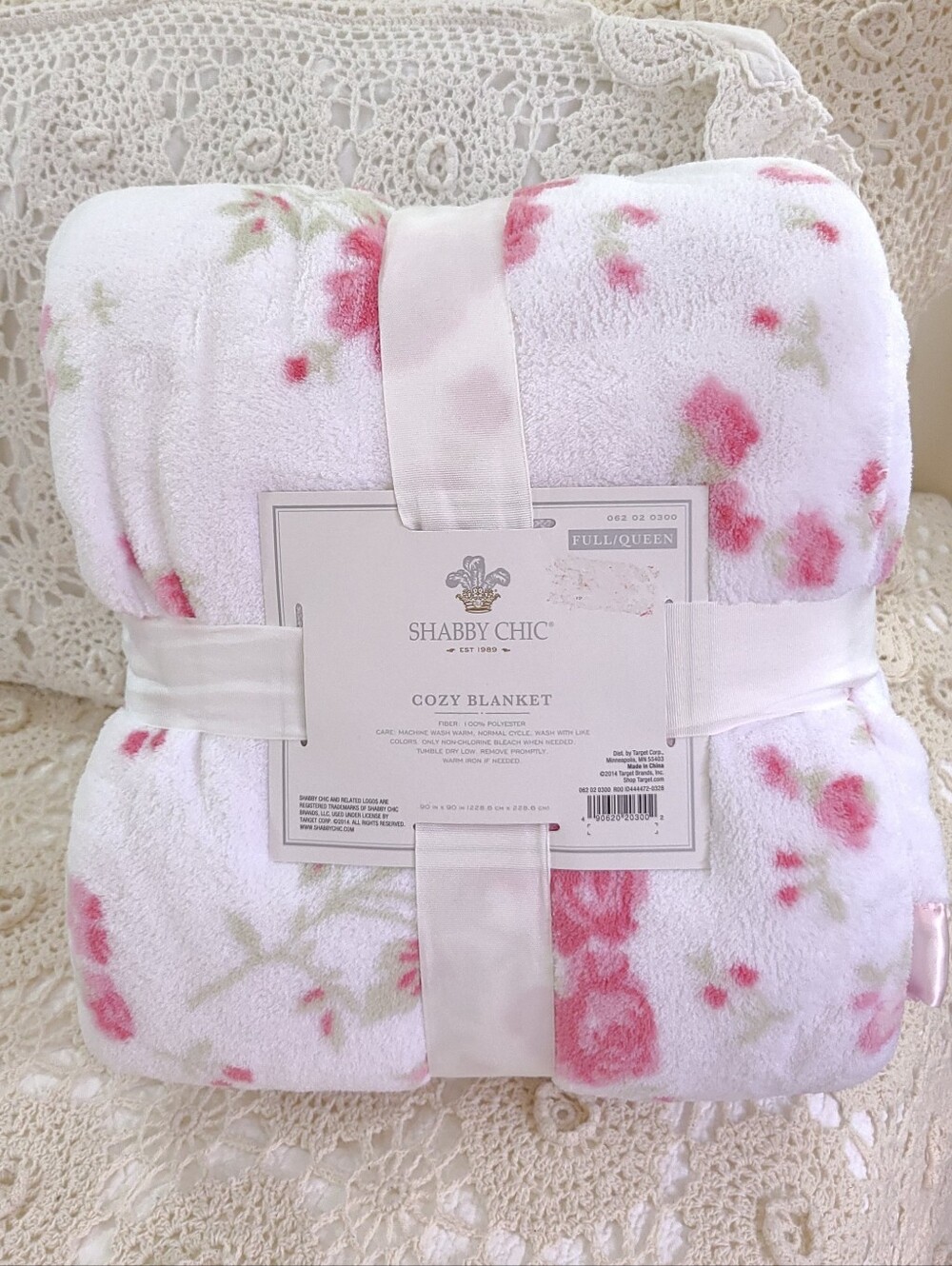 NEW Simply Shabby Chic Rachel Ashwell Queen Plush Blanket